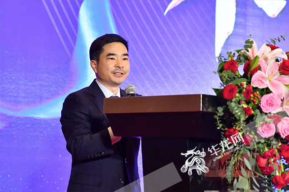 中信建投证券投资银行部总监严延发言 周涛摄 中信建投证券投资银行部总监严延发言 周涛摄